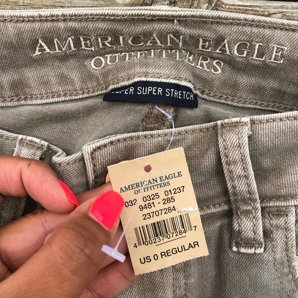 AEO distressed denim jegging crop raw hem NWT - Picture 5 of 6